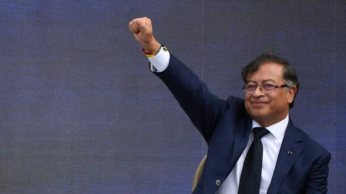 Gustavo Petro rinde protesta como presidente de Colombia